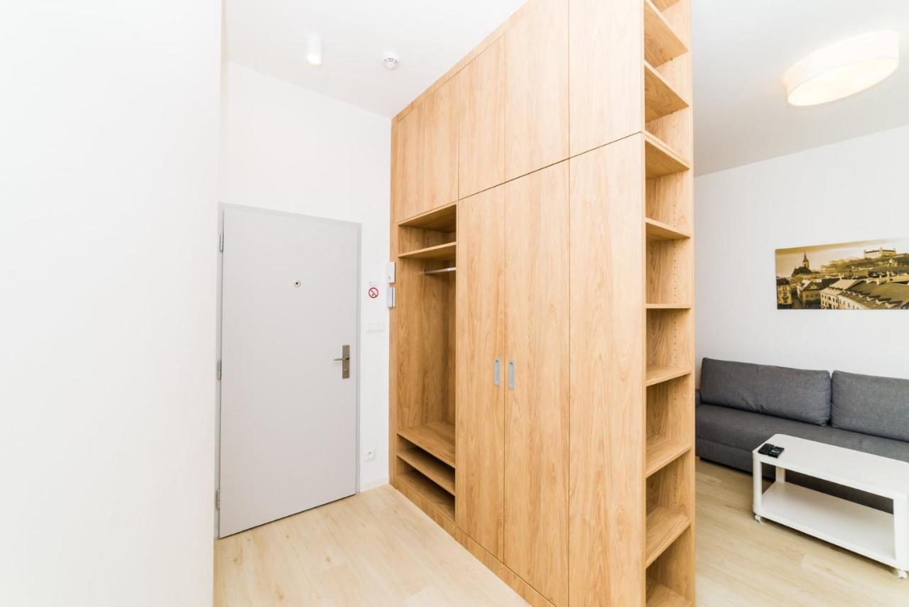 City Castle Apartments Free Parking Bratislava Exterior photo